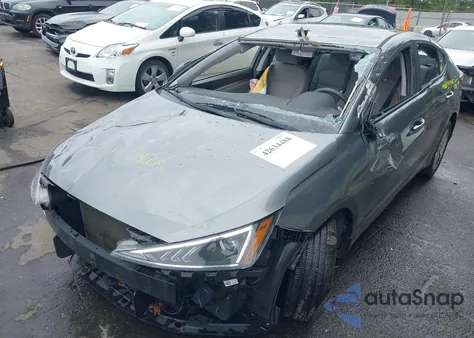 2020 Hyundai Elantra Sel z USA, uszkodzony, nr VIN 5NPD84LF1LH519857